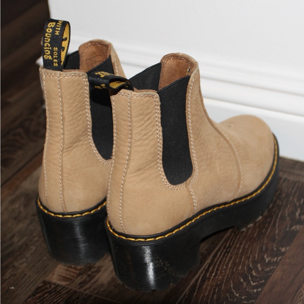 Rometty Women's Nubuck Leather Platform Chelsea Boots